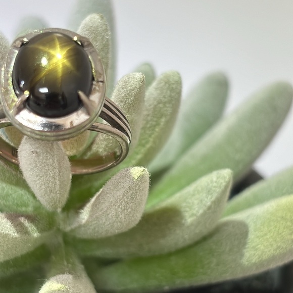 Vintage Platinum Genuine Black Star Sapphire Ring - Picture 6 of 13
